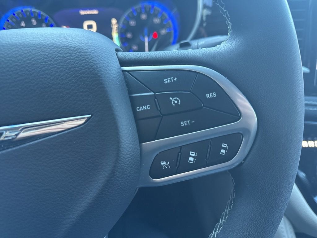 2022 Chrysler Pacifica Limited AWD