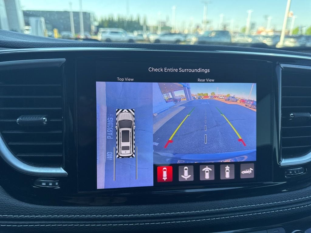 2022 Chrysler Pacifica Limited AWD