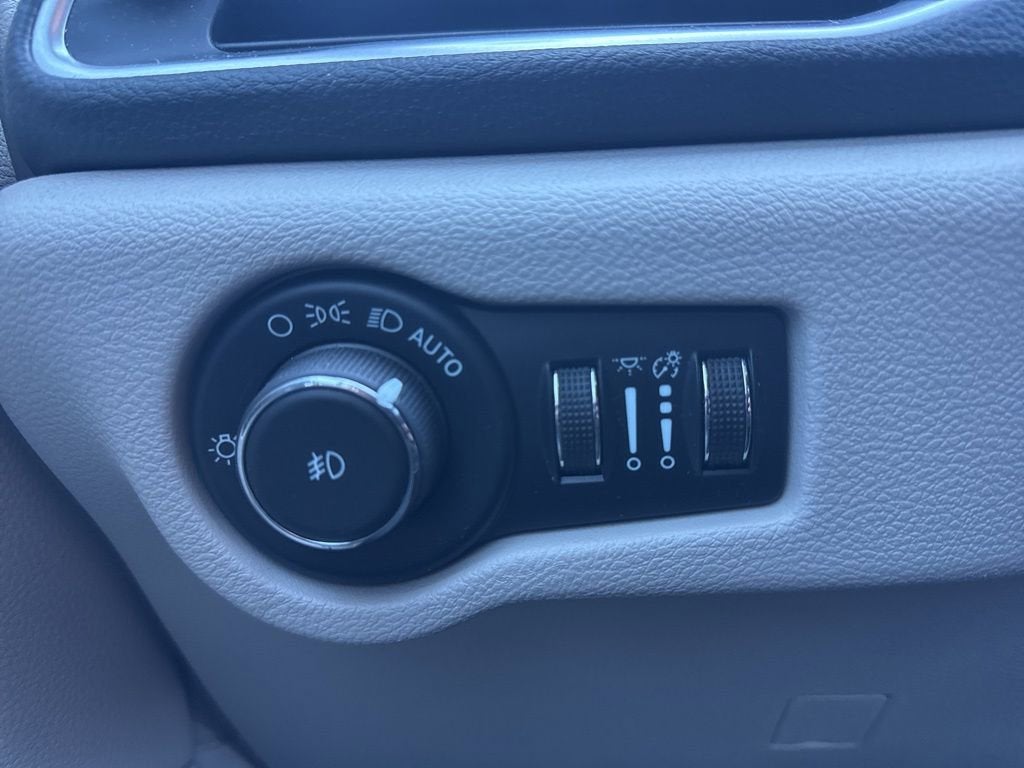 2022 Chrysler Pacifica Limited AWD