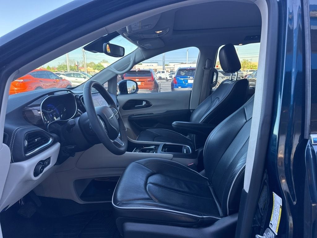 2022 Chrysler Pacifica Limited AWD