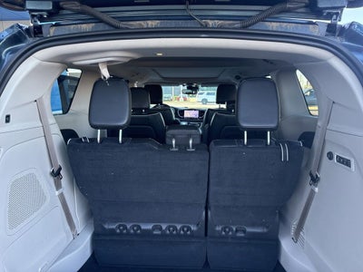 2022 Chrysler Pacifica Limited AWD