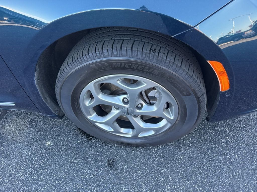 2022 Chrysler Pacifica Limited AWD