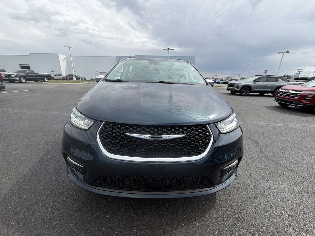 2022 Chrysler Pacifica Limited AWD