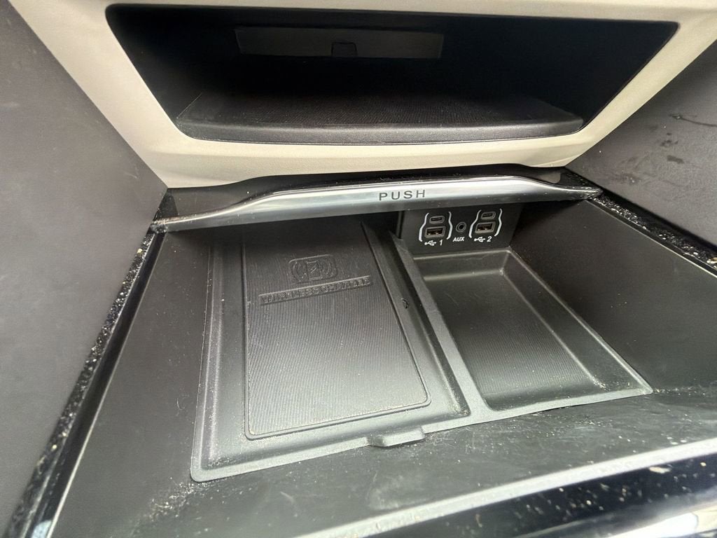 2022 Chrysler Pacifica Limited AWD