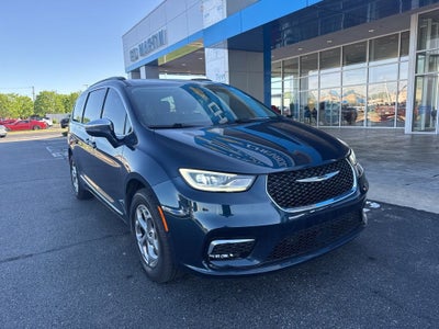 2022 Chrysler Pacifica Limited AWD
