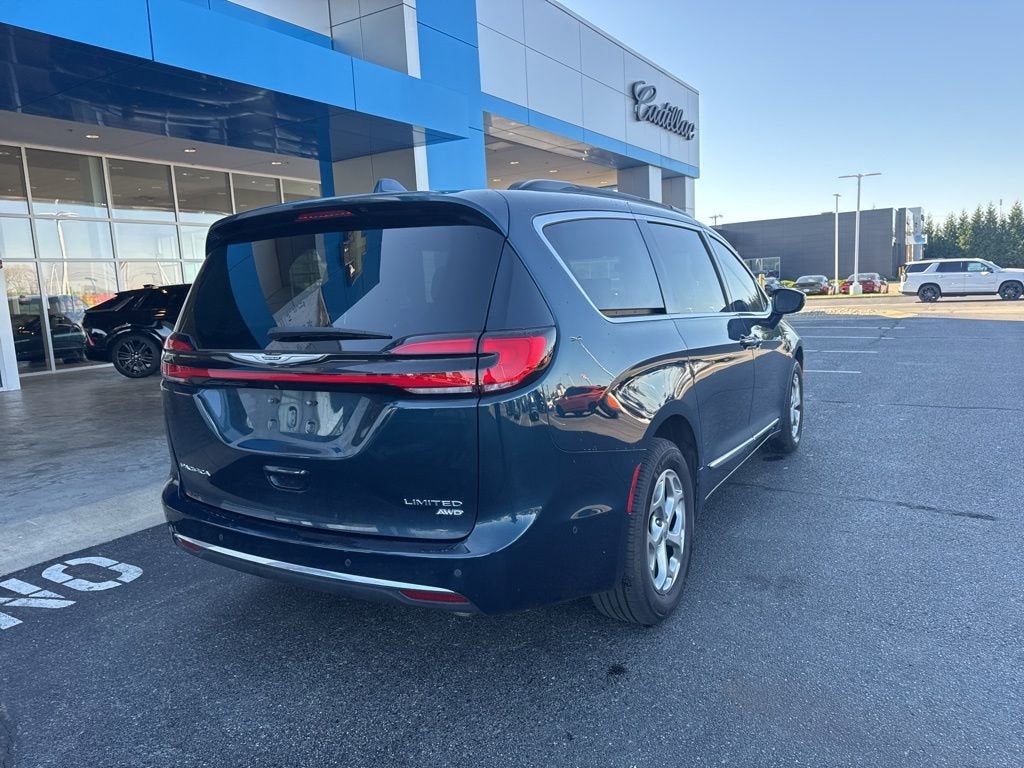 2022 Chrysler Pacifica Limited AWD