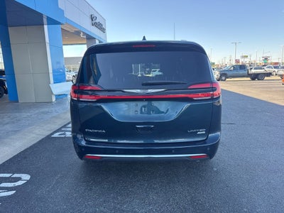 2022 Chrysler Pacifica Limited AWD