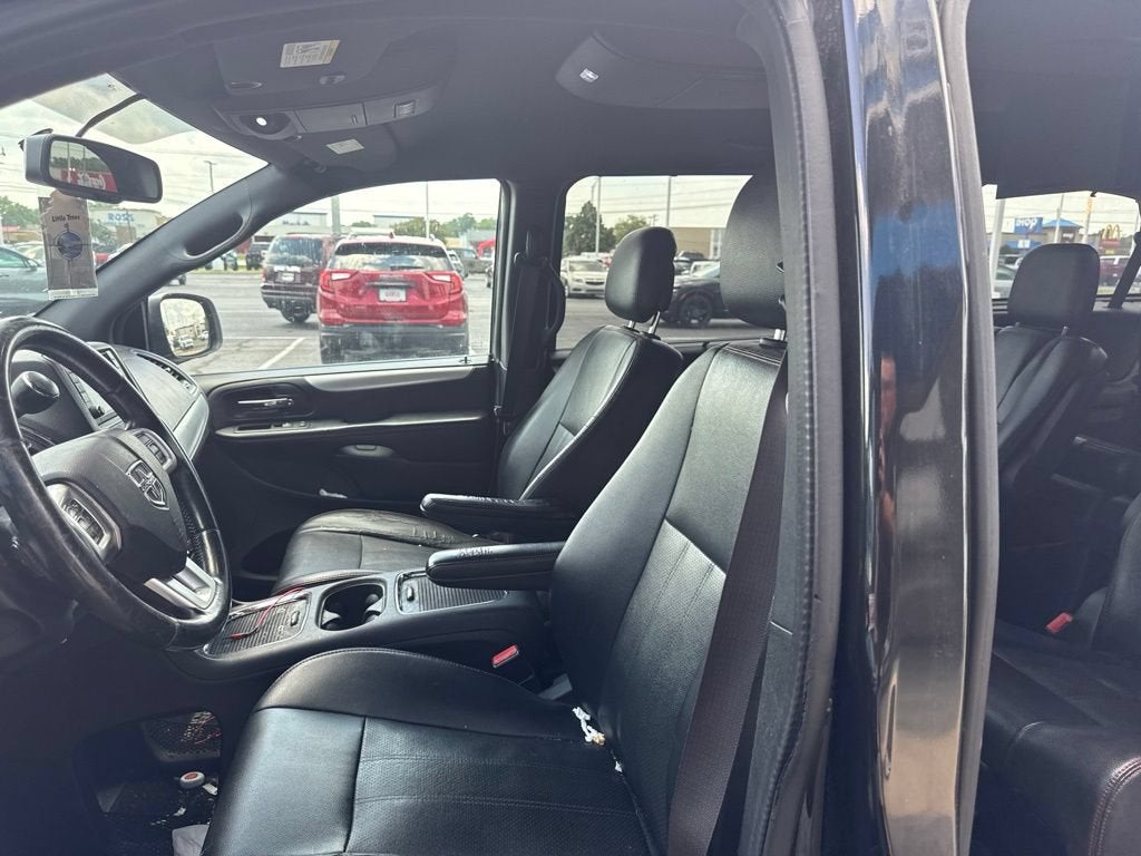 2016 Dodge Grand Caravan R/T