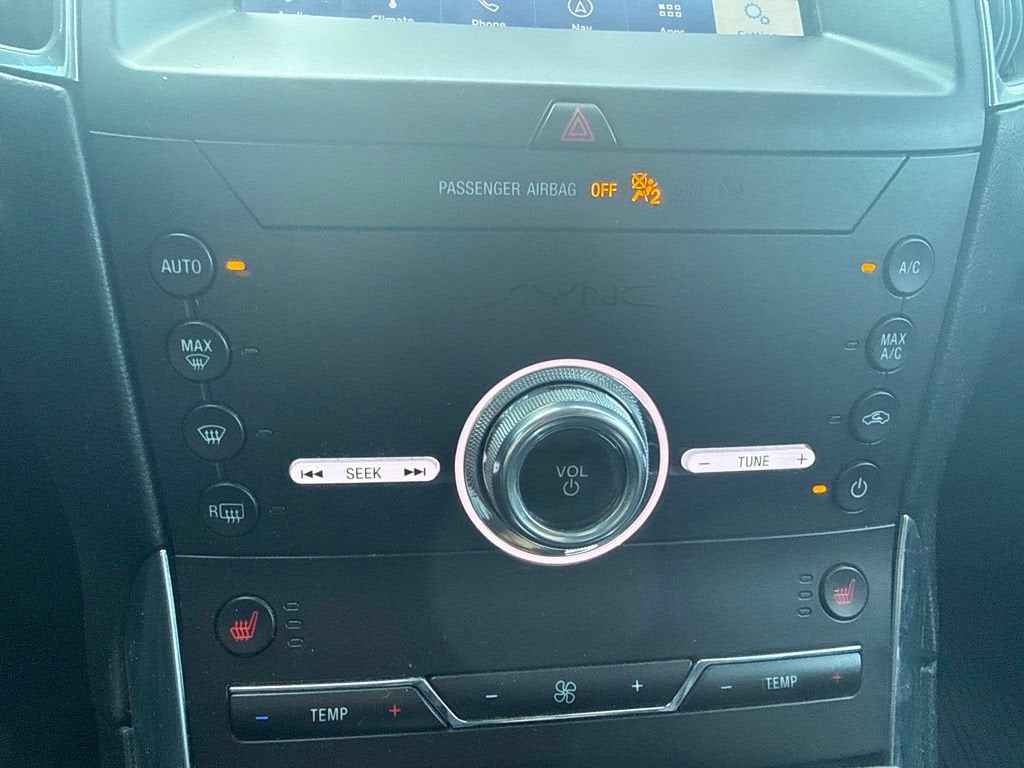 2020 Ford Edge Titanium