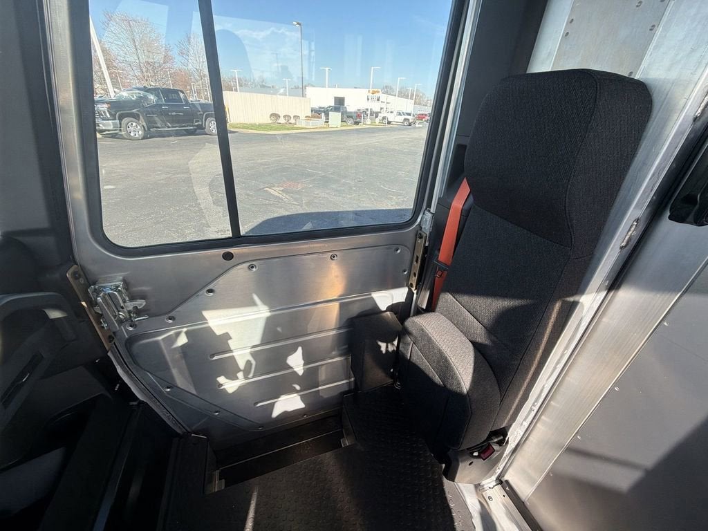 2025 Chevrolet BrightDrop 600 EJZ