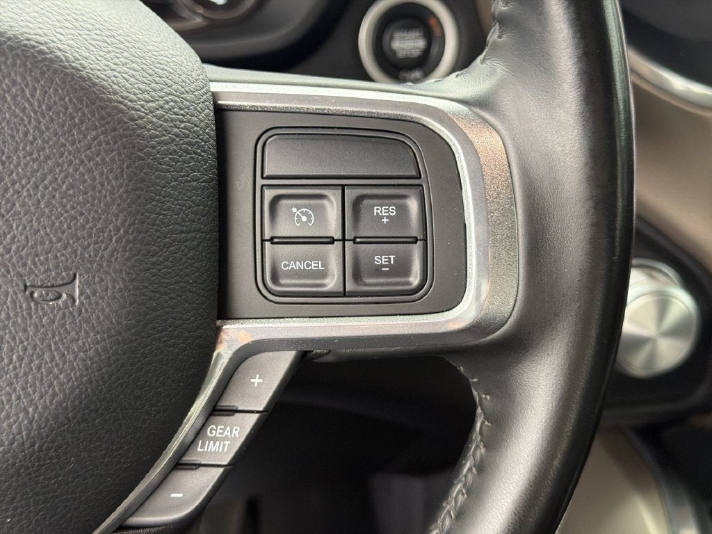 2022 RAM 2500 Laramie Crew Cab 4x4 6'4" Box