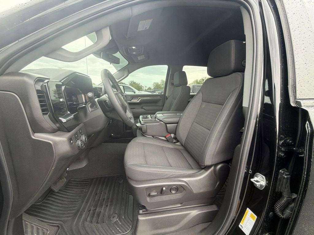 2025 Chevrolet Silverado 1500 LT (2FL)