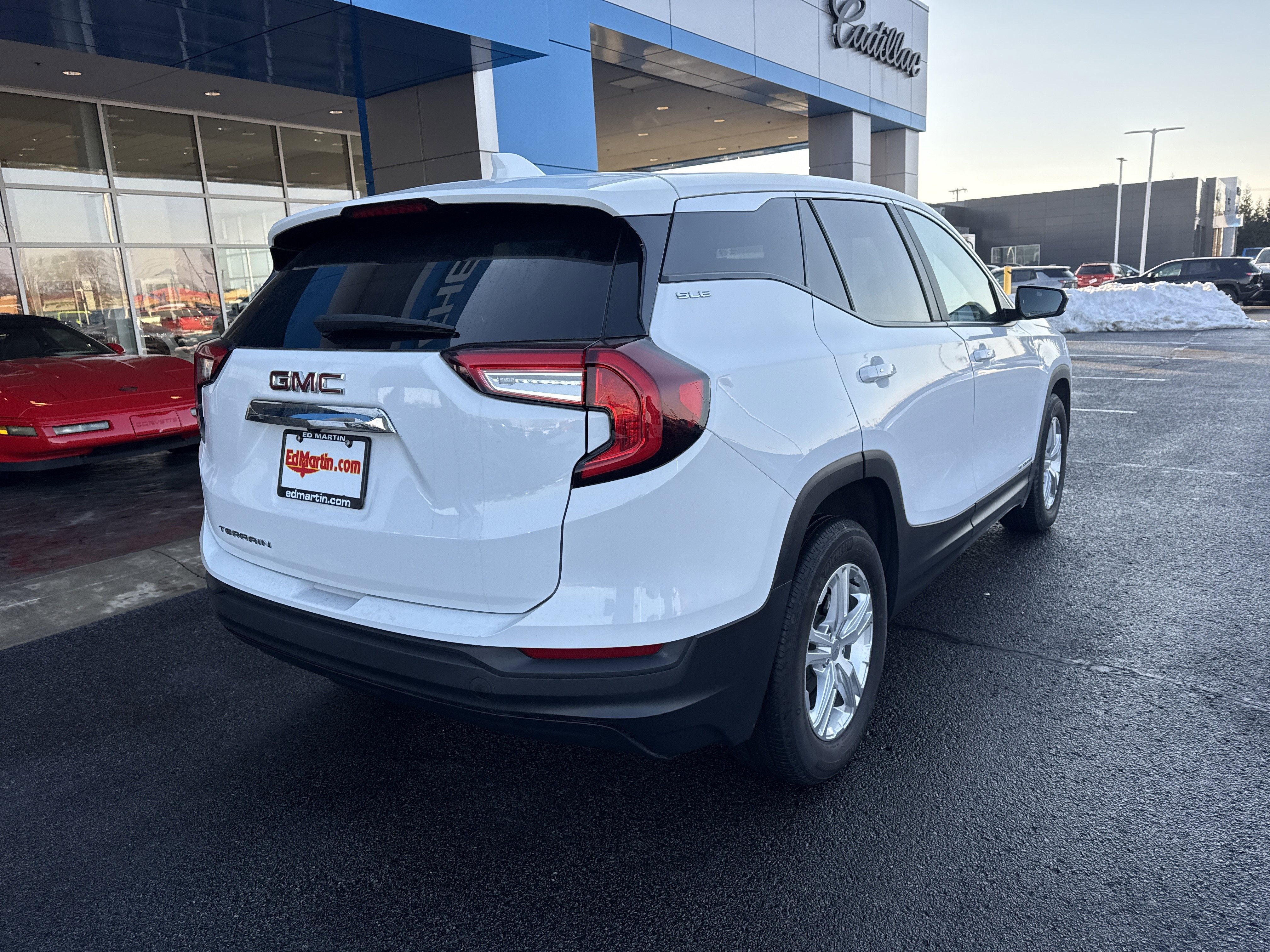 2022 GMC Terrain SLE