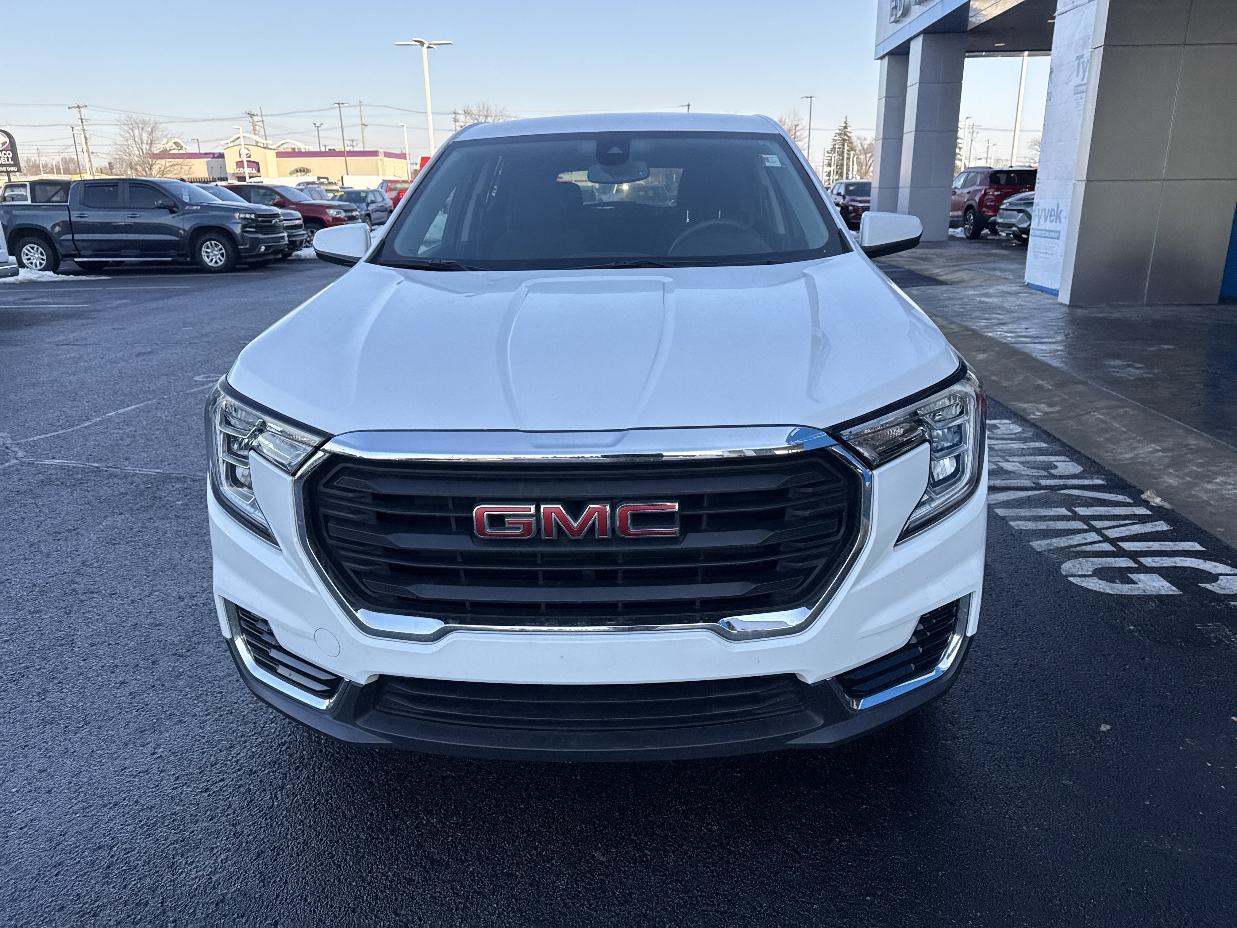 2022 GMC Terrain SLE