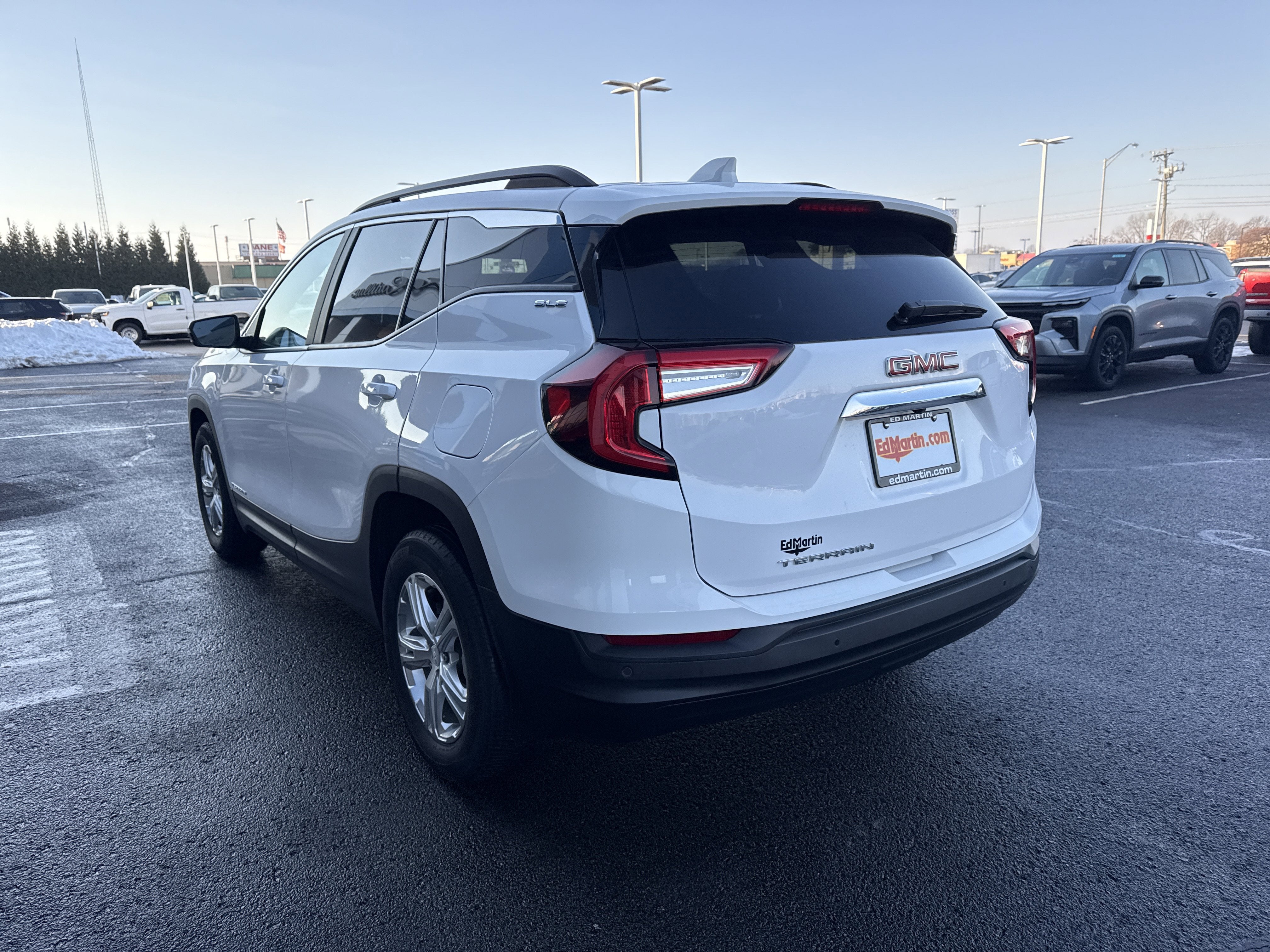 2022 GMC Terrain SLE