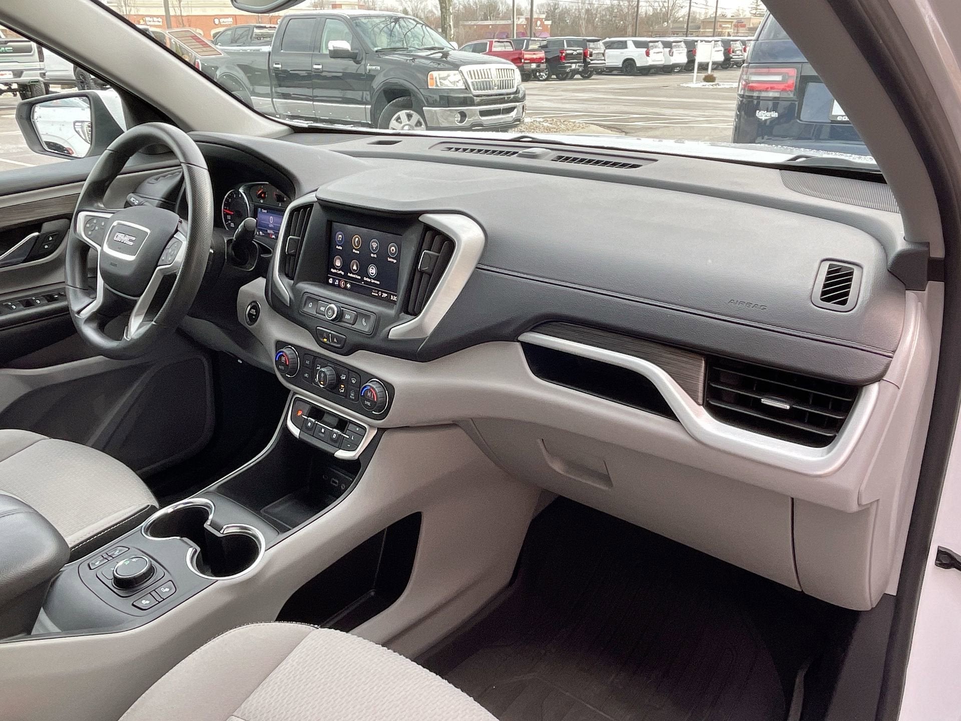 2022 GMC Terrain SLE