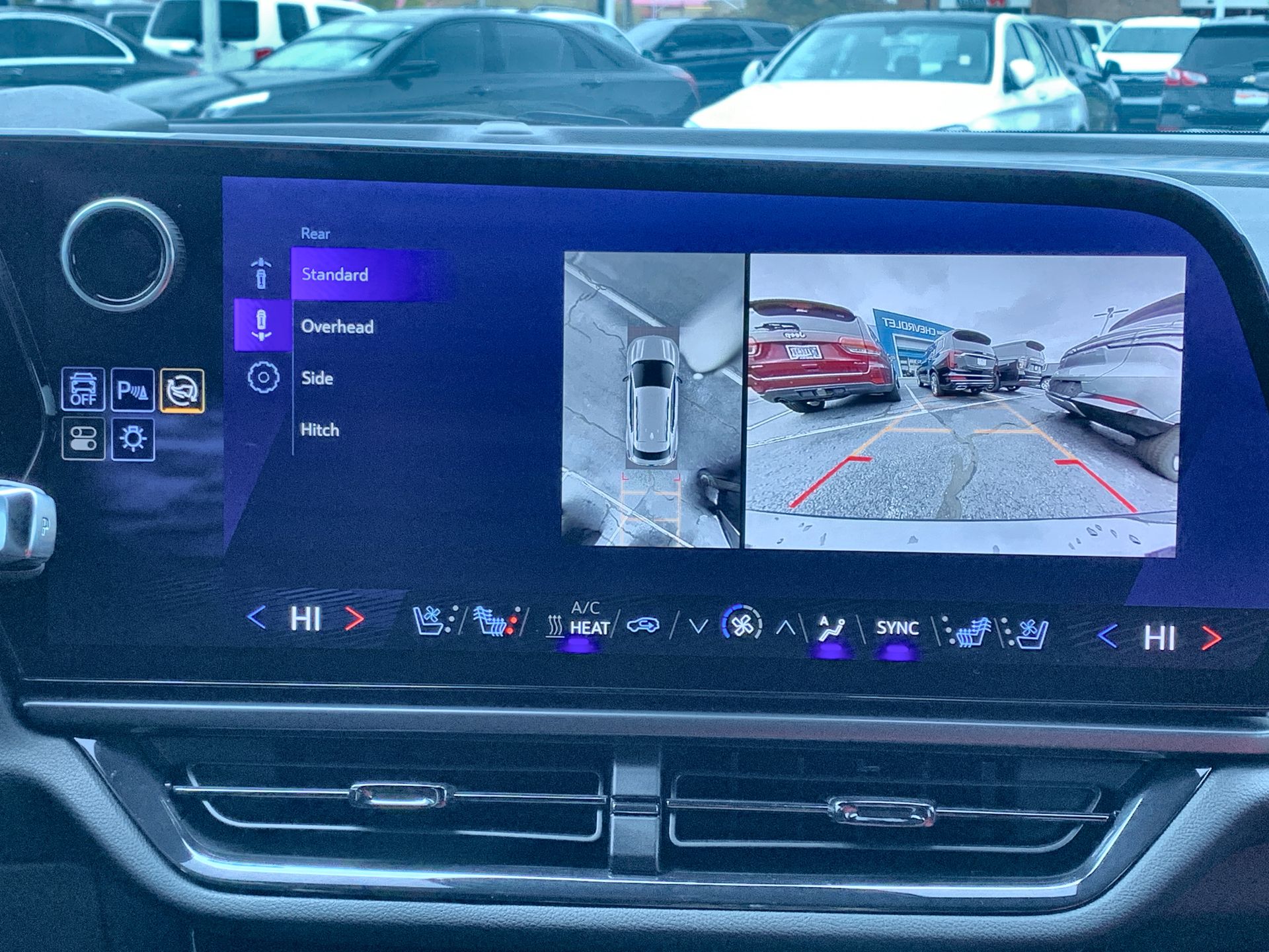 2025 Chevrolet Equinox EV RS - Photo 107