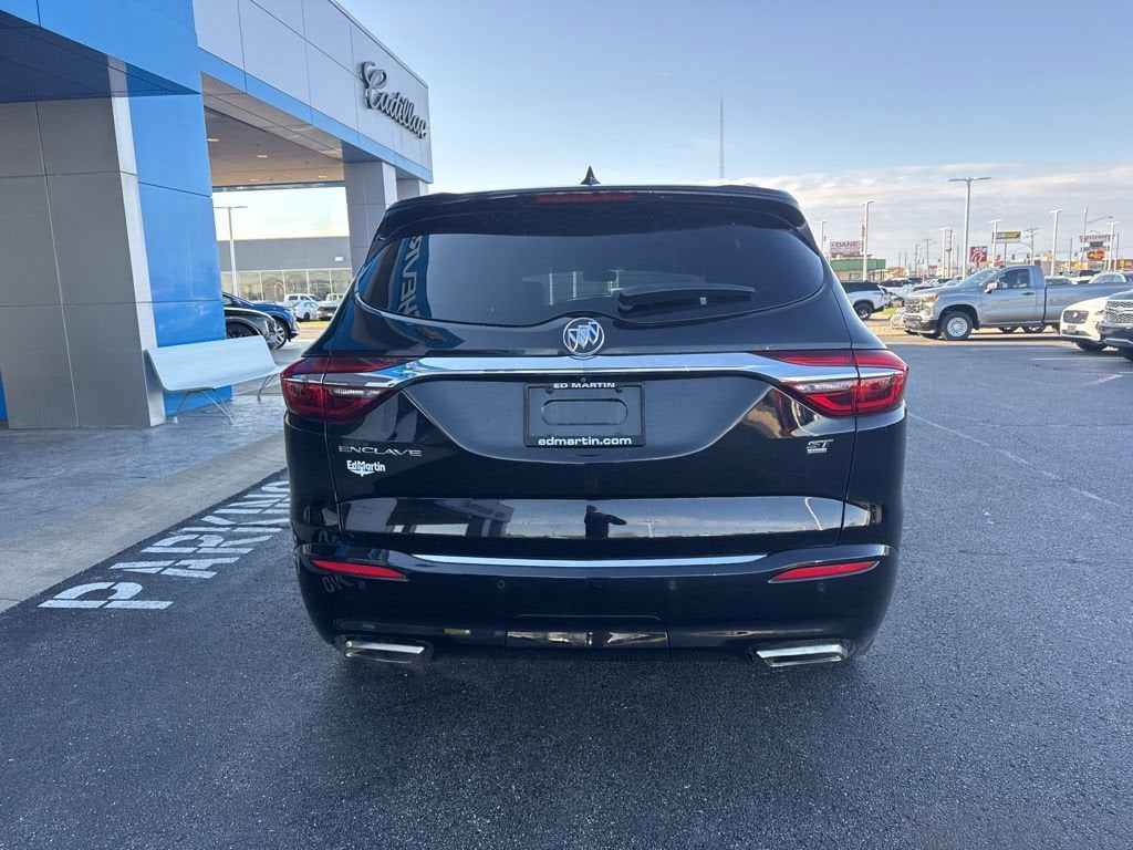 2020 Buick Enclave Essence