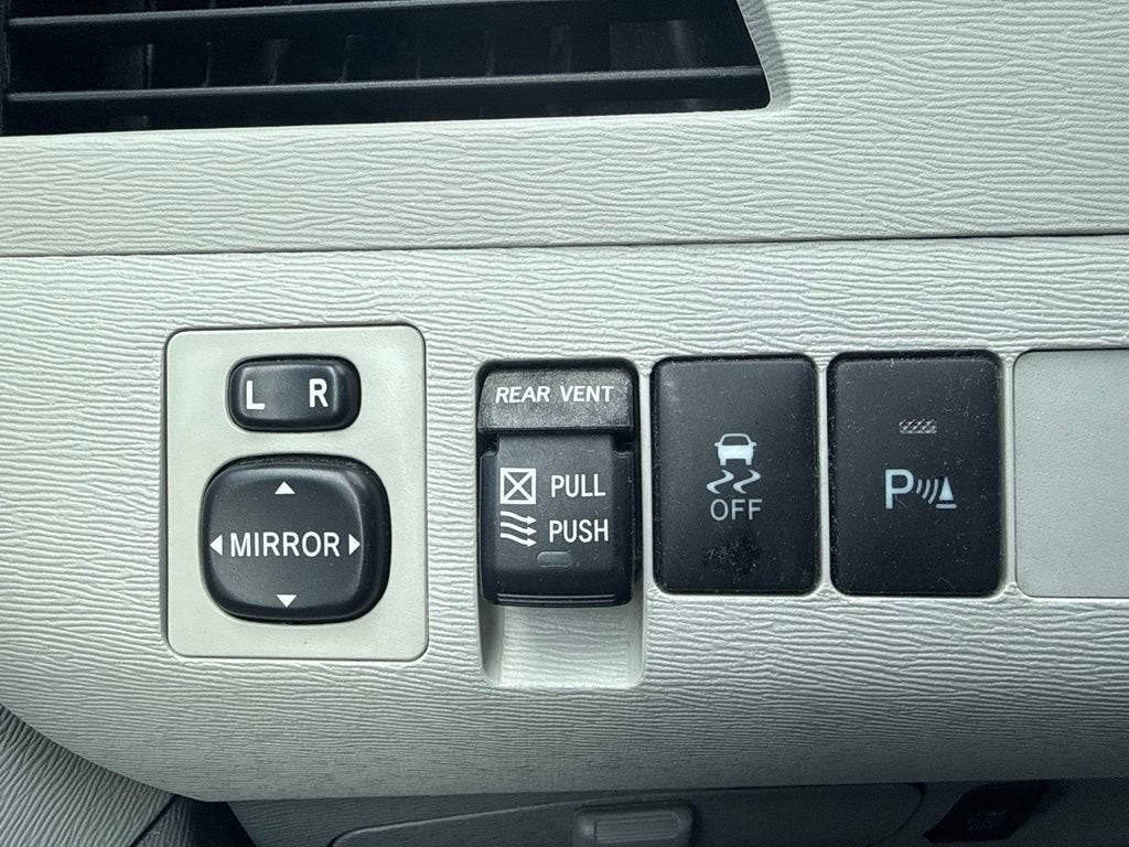 2014 Toyota Sienna XLE V6 8 Passenger