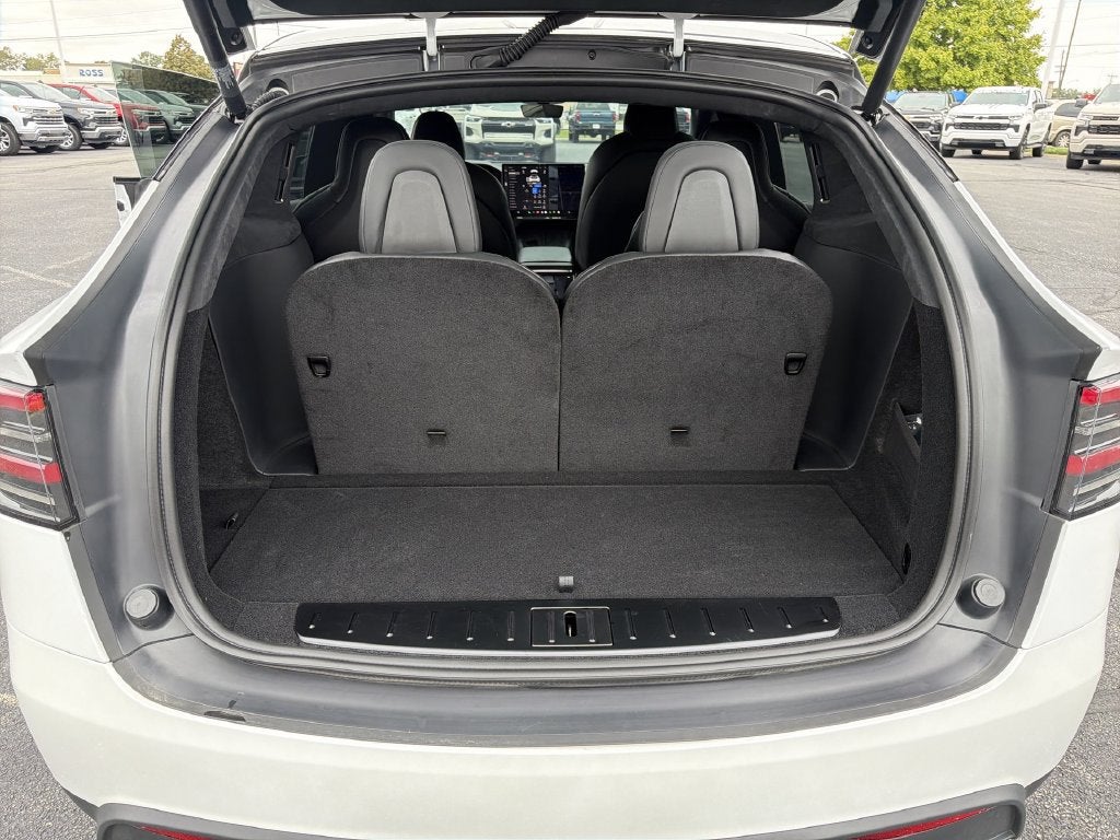 2026 Tesla Model X Plaid