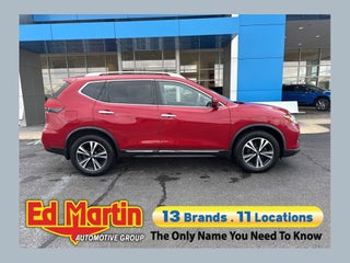 2017 Nissan Rogue SL