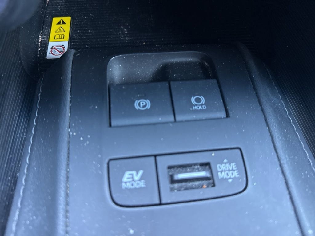 2022 Toyota Venza LE