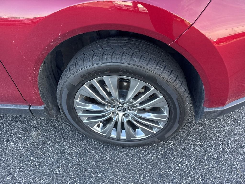 2022 Toyota Venza LE