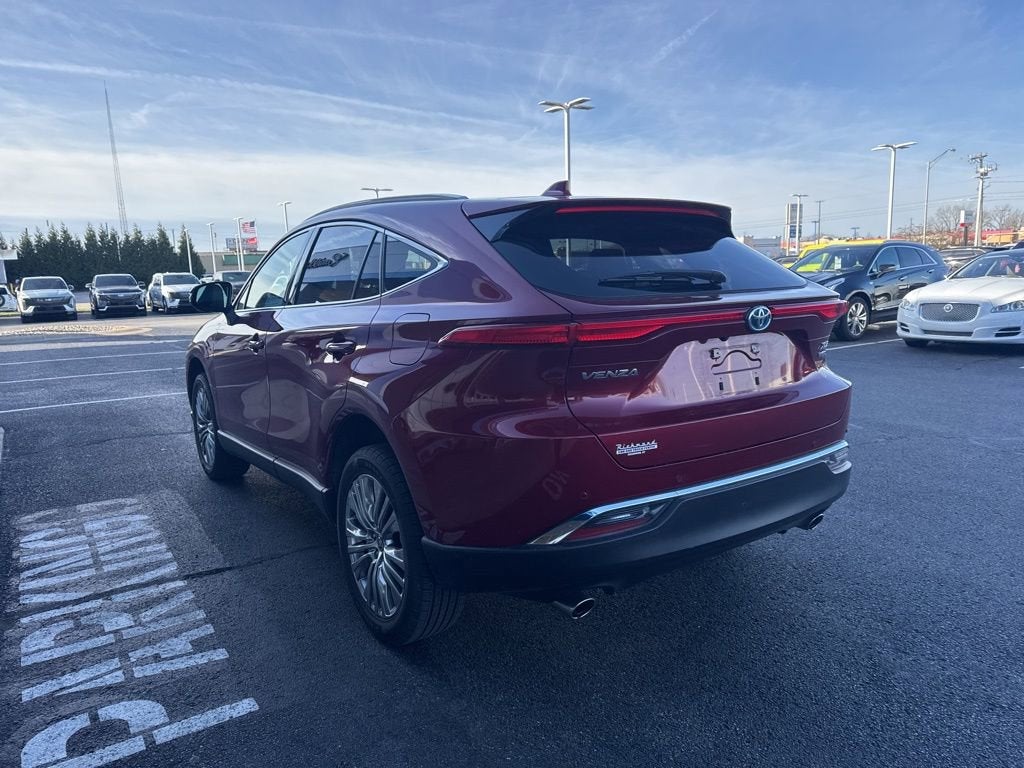 2022 Toyota Venza LE