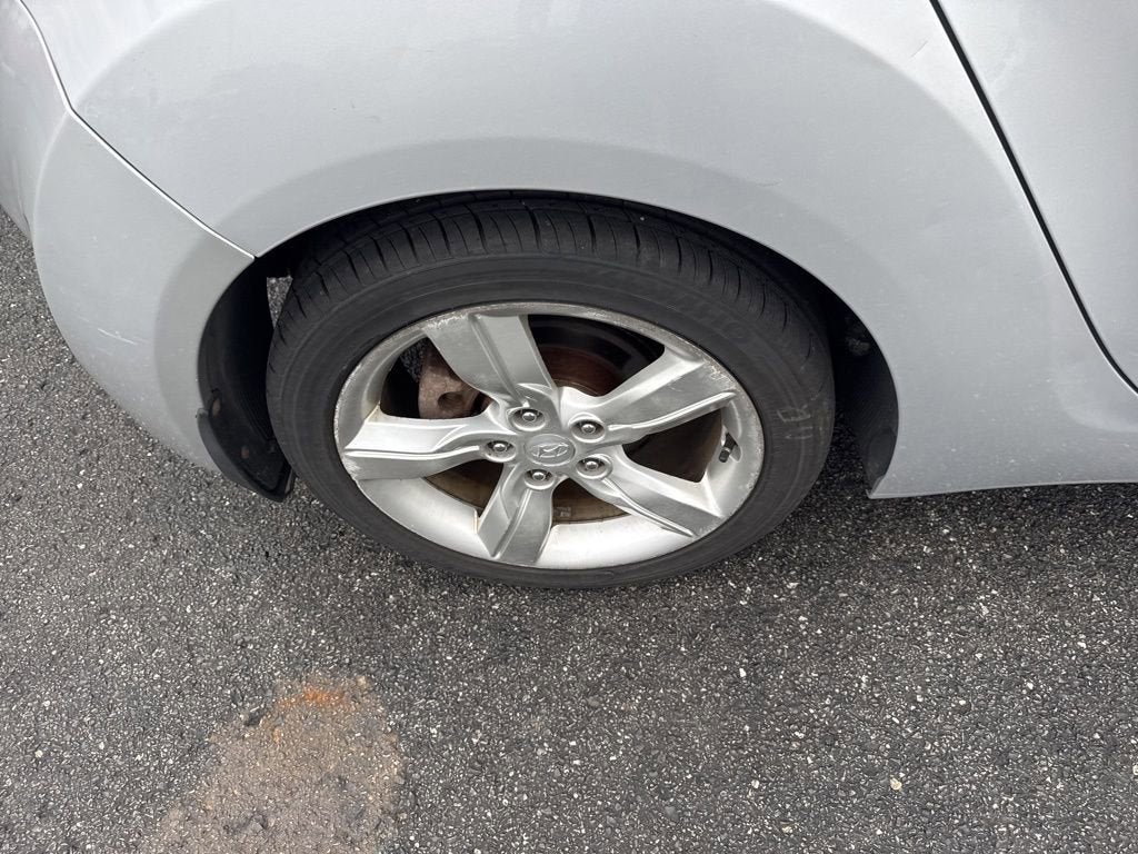 2012 Hyundai Veloster w/Gray Int