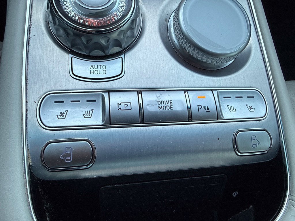2023 Genesis G90 e-SC