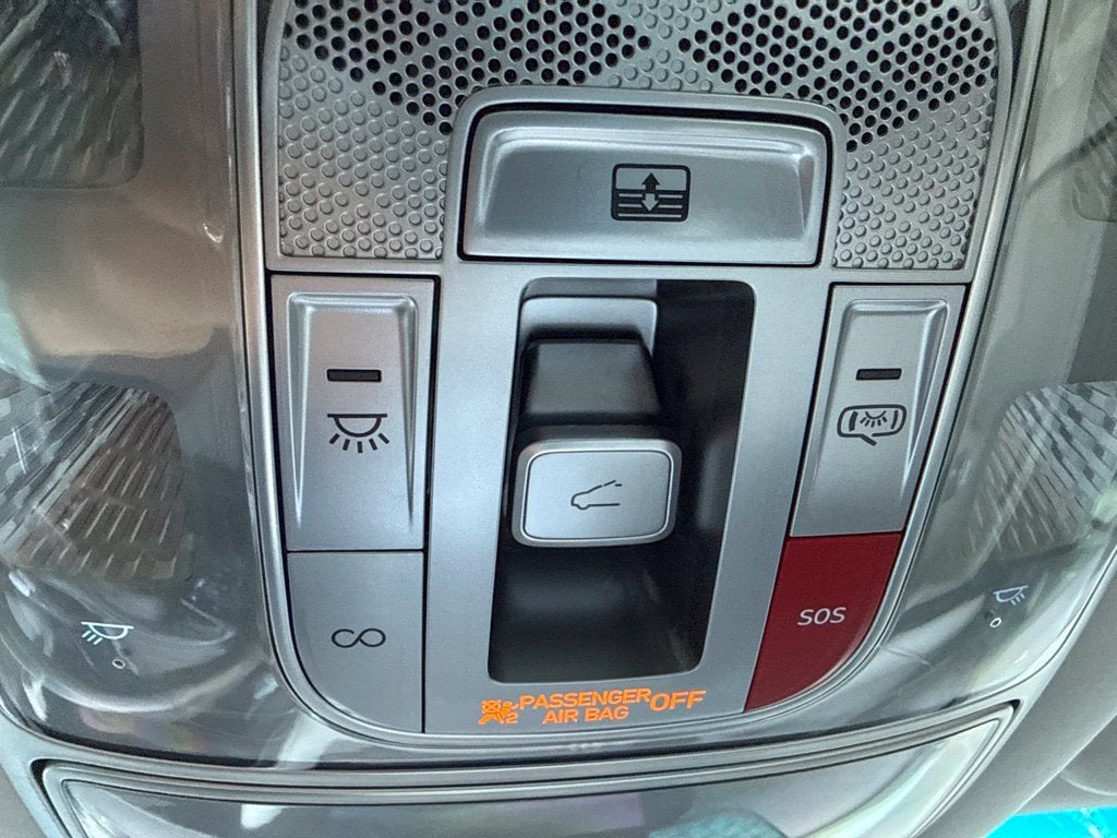 2023 Genesis G90 e-SC