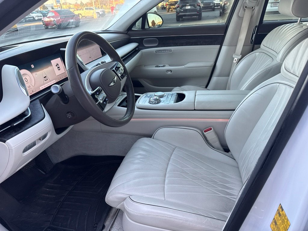 2023 Genesis G90 e-SC