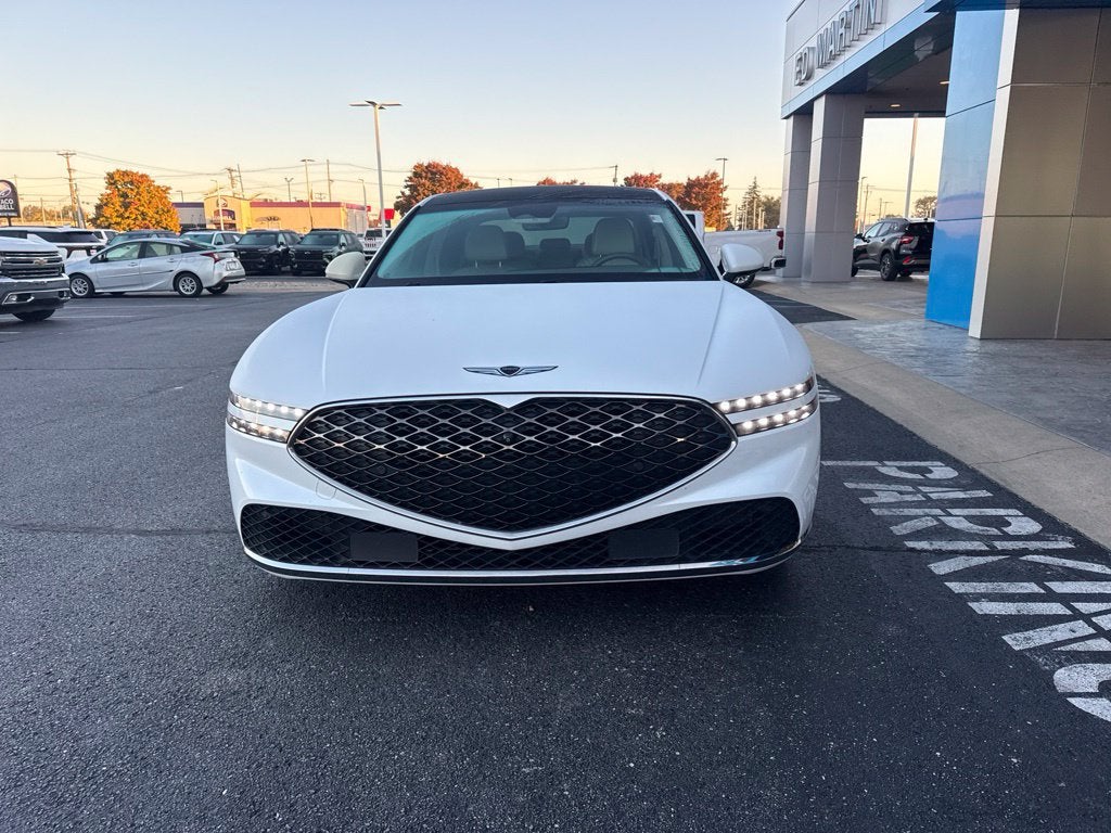 2023 Genesis G90 e-SC