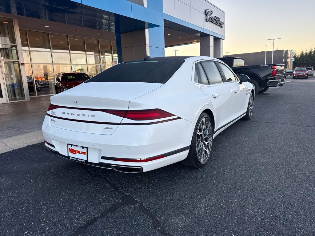 2023 Genesis G90 e-SC