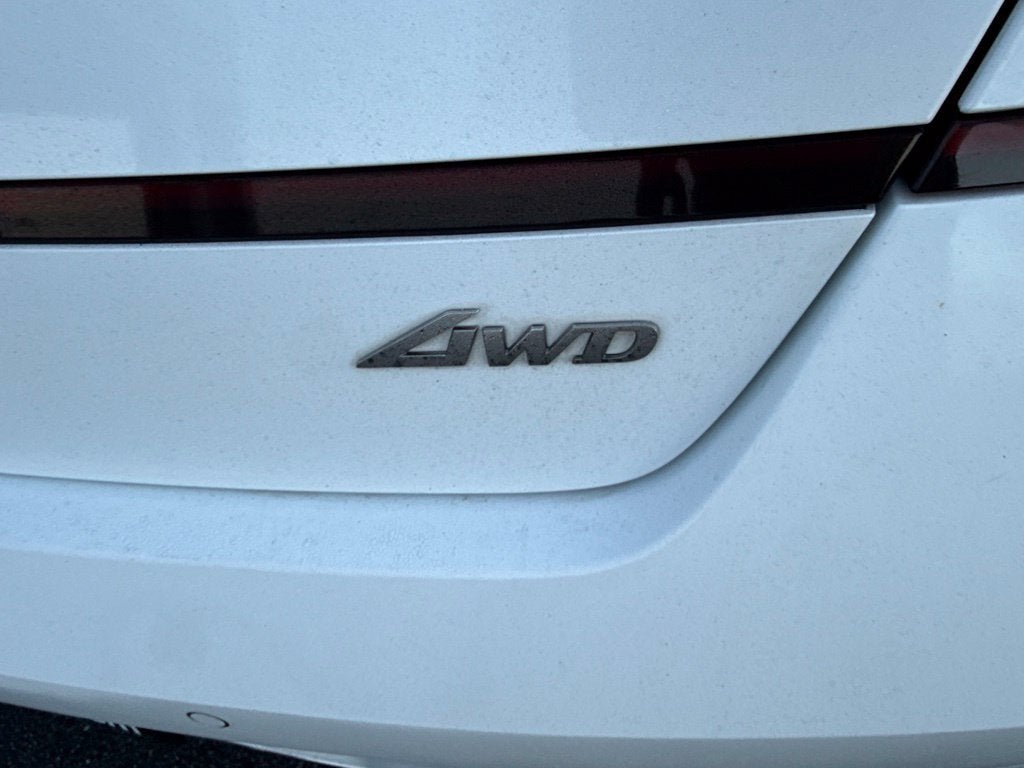 2023 Genesis G90 e-SC
