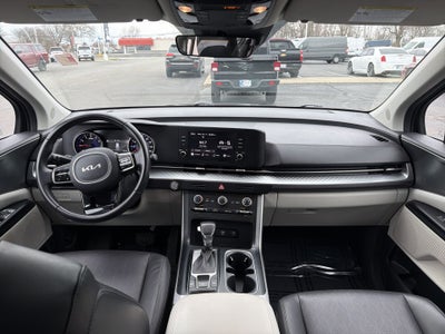 2023 Kia Carnival LX