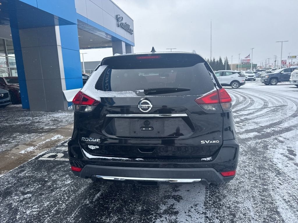2017 Nissan Rogue SV