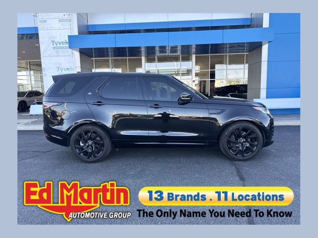2023 Land Rover Discovery S R Dynamic's photo