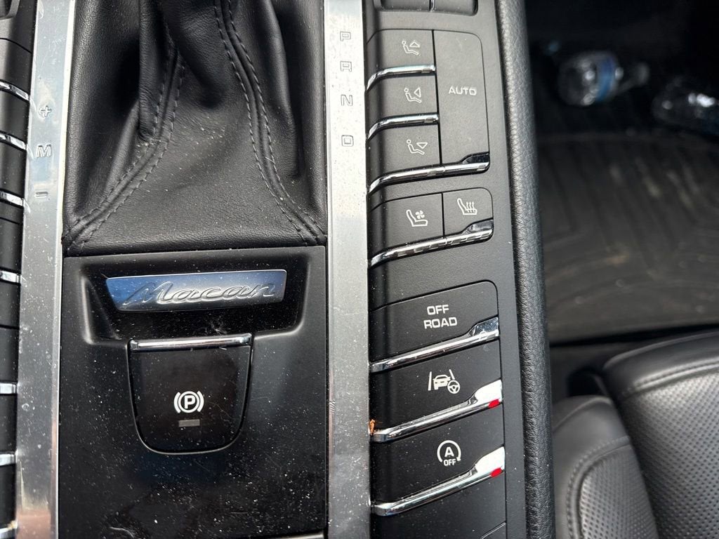 2016 Porsche Macan Turbo