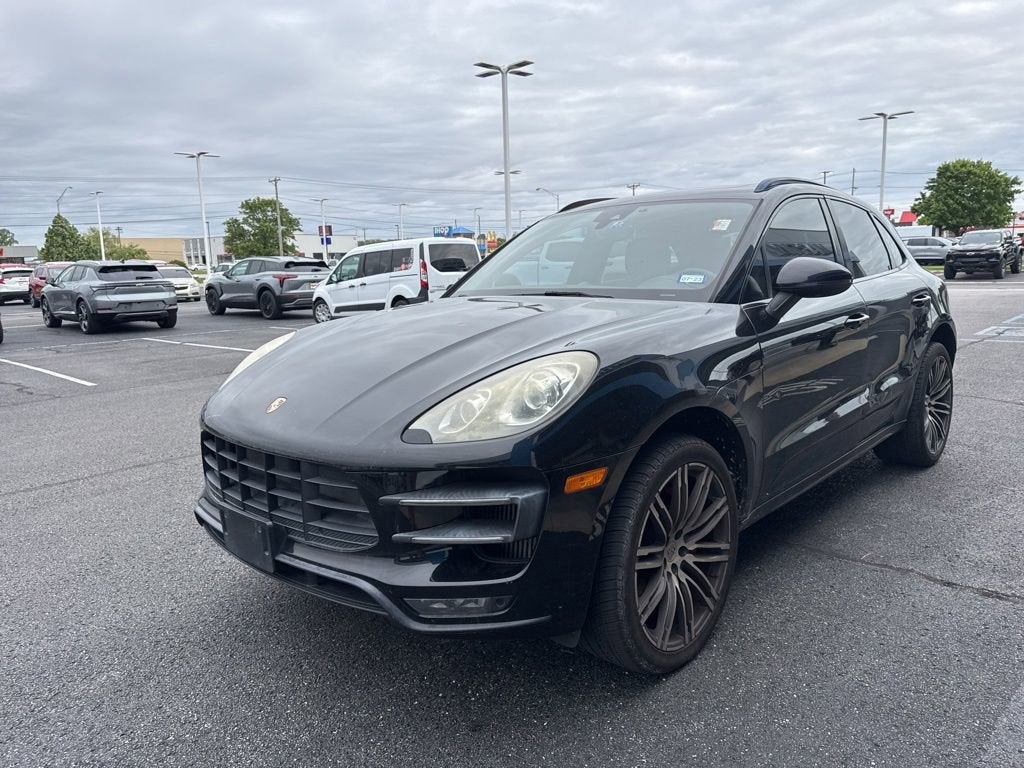 2016 Porsche Macan Turbo
